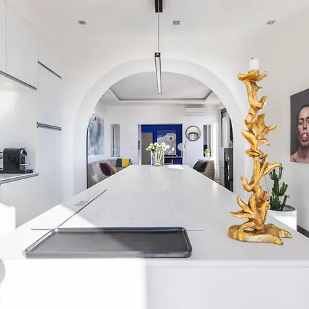 Margot ' Exceptional Place