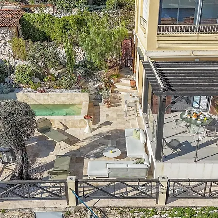 Margot ' Exceptional Place *